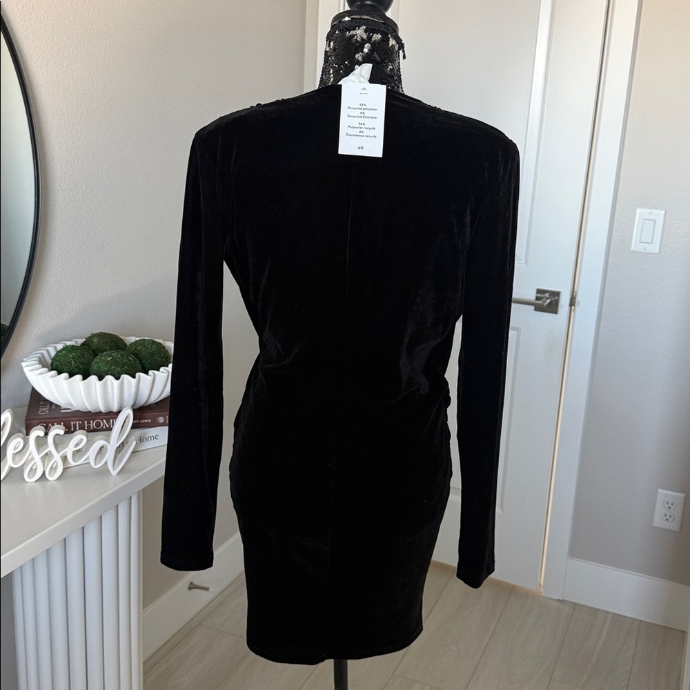 H&M Black Draped Velour Mini dress - Picture 7 of 7